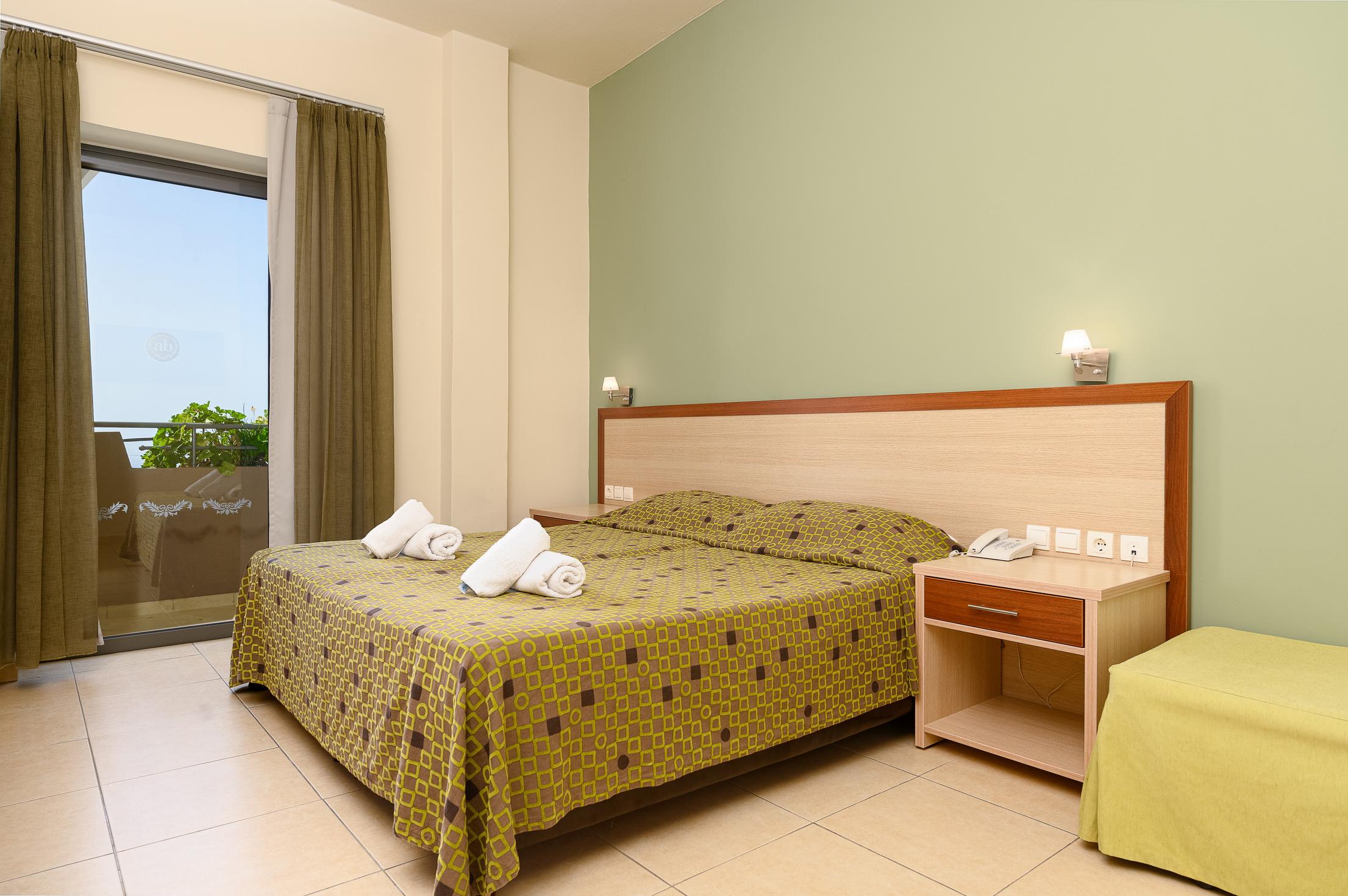 Alianthos Beach Hotel Plakiász Kültér fotó