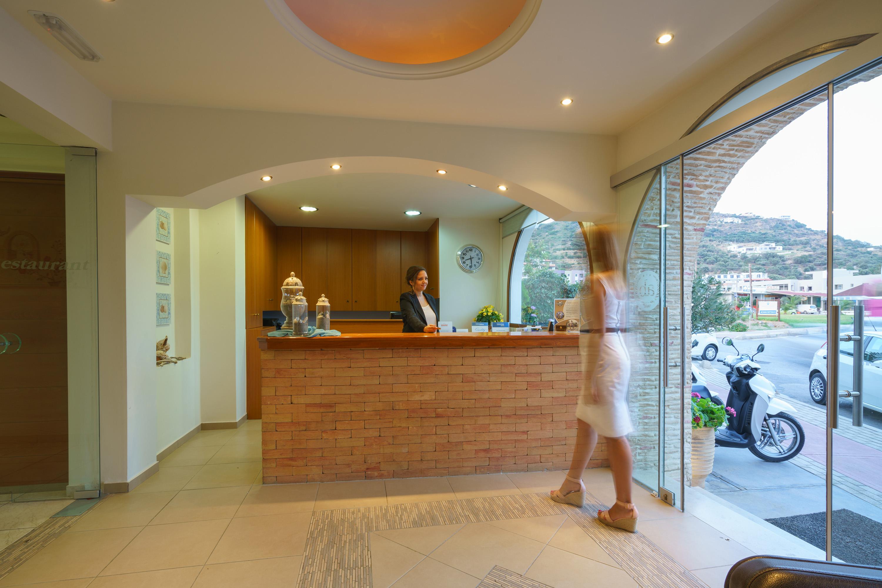 Alianthos Beach Hotel Plakiász Kültér fotó